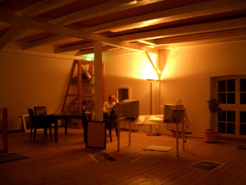 Bezug der Firmenräume - Der Apple hält Einzug